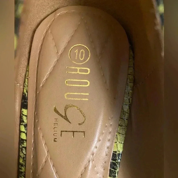 ROUGE* Women’s Neon Green & Black Snake Print Pointed Heels Size 10 - Picture 8 of 8